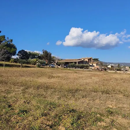 Cal Marxant לינה וארוחת בוקר